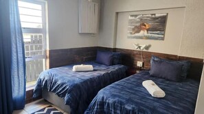 4 Schlafzimmer, Bügeleisen/Bügelbrett, Internetzugang, Bettwäsche