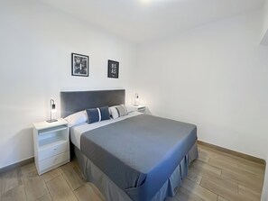 1 habitación, acceso a internet y ropa de cama