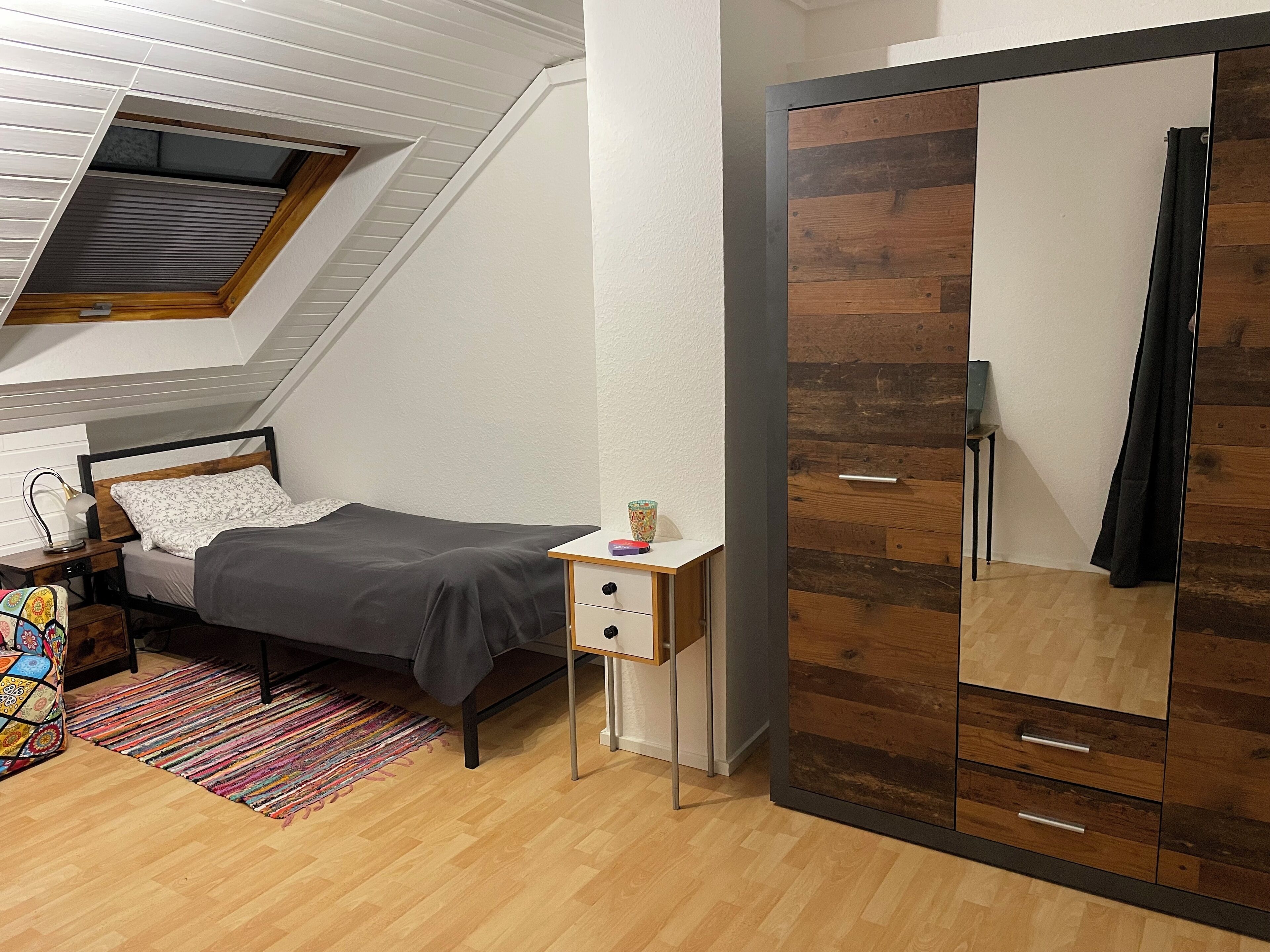 2 dormitoris, planxa i posts de planxar, un bressol de viatge i wifi 