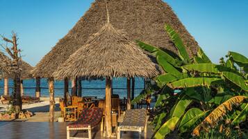 Poolbar