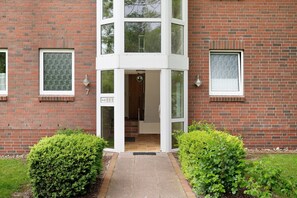 Exterior detail - Apartment 'Wurster Nordseeküste' with Balcony and Wi-Fi (Wurster Nordseeküste)