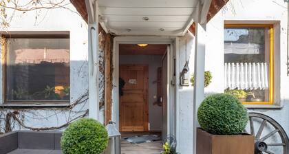 Apartment 'Pension Schlachter's Hius' with Private Terrace and Wi-Fi