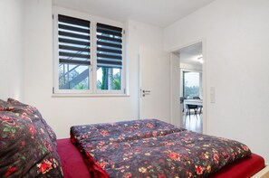 1 habitación, tabla de planchar con plancha, wifi gratis y ropa de cama 