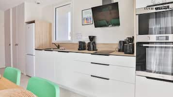 Frigorifero, microonde, forno, lavastoviglie