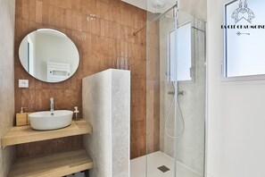 Shower, hair dryer