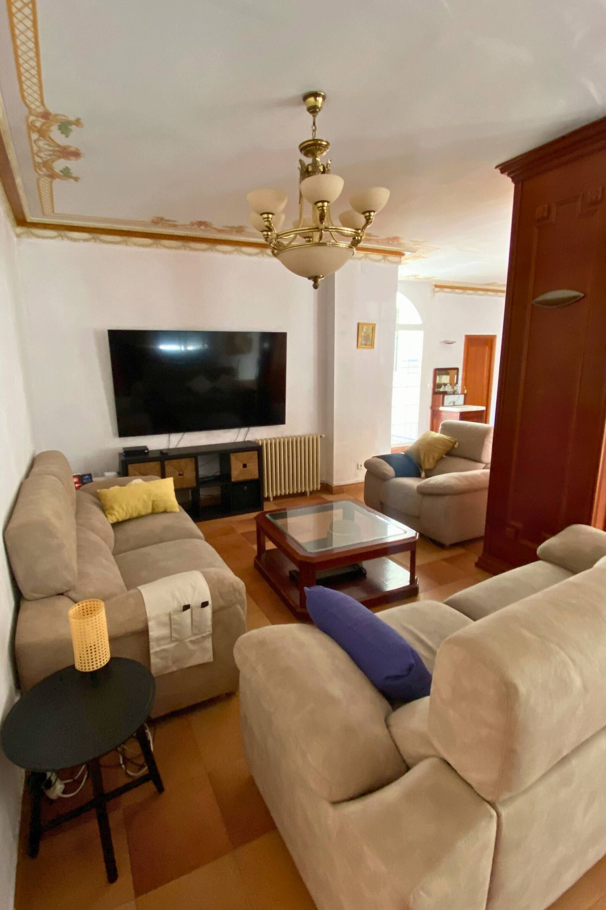 Villa, 6 Bedrooms, Smoking, Balcony | Living room