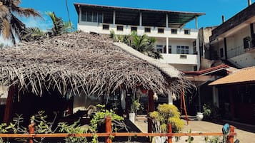 EntrĂ©e de lâhĂ©bergement