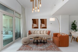 1 bedroom - Rustic Palm 1BR w Beach Access (Dubai)