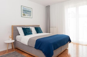 Superior Apartment, 1 Bedroom, Courtyard View