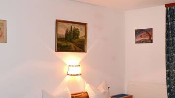 6 Schlafzimmer, Internetzugang