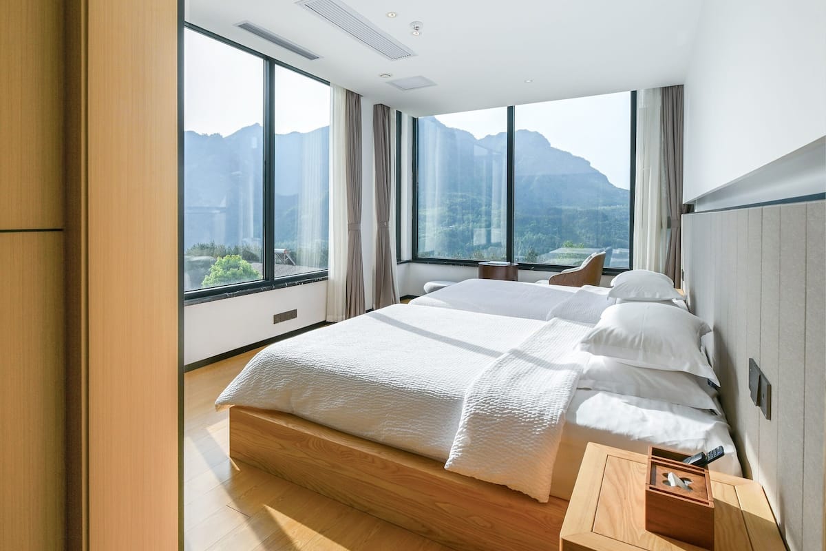 Comfort Twin Room, 2 Double Beds, Private Bathroom, Mountain View