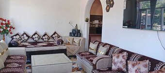 Cosy ski retreat on Copper Mountain w/artist studio. Pet-Friendly!