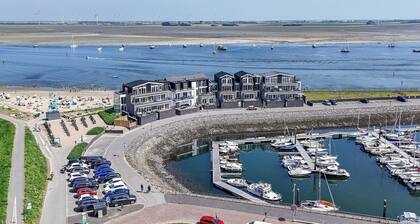 Apartment in Sint-Annaland near Marina