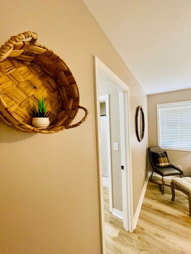 Eastgate 16B spacious  comfortable