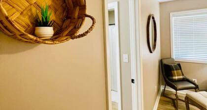 Eastgate 16B spacious comfortable
