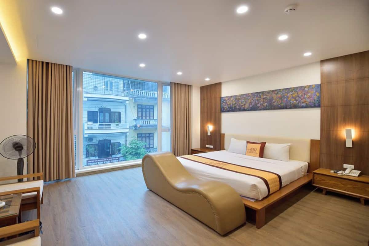 Luxe kamer, uitzicht op stad | Een strijkplank/strijkijzer, gratis wifi