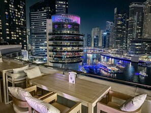2 outdoor pools - Scenic Views & Top Amenities - Address (Dubai)