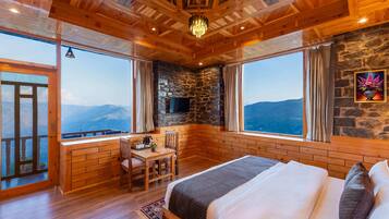 Desk, laptop workspace, free WiFi