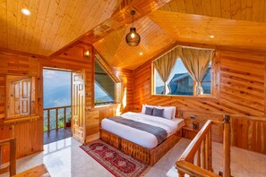 Balcony view - Kathkuni by Jomotel (Theog)