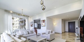 Apartment, Balcony, Sea View | Living area