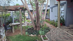 Exterior - Shalakwe Hills-Inn Guesthouse (Kasane)