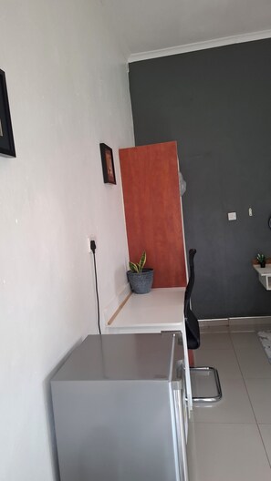 Deluxe Double or Twin Room, Patio, Garden View | Desk, laptop workspace, soundproofing, iron/ironing board