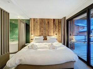 6 bedrooms, free WiFi, bed sheets