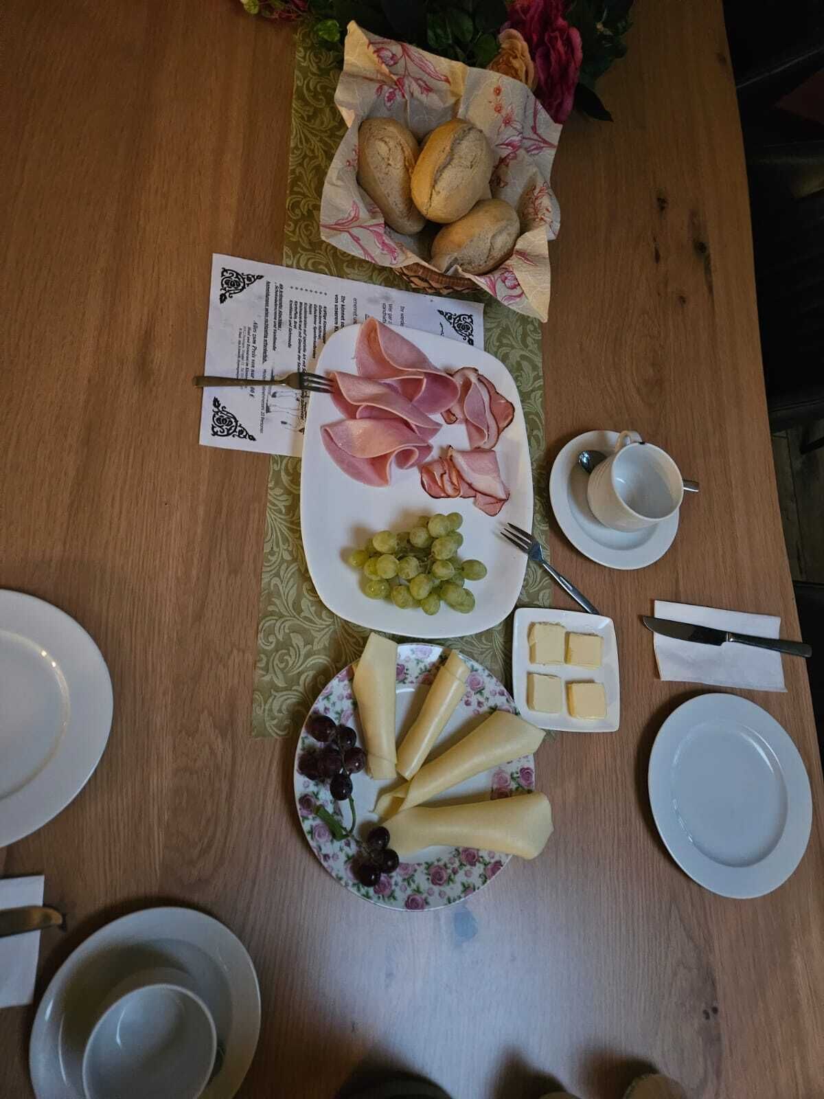 Breakfast meal