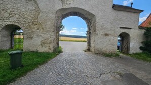 Front of property - Bierstübchen  (Heiningen)