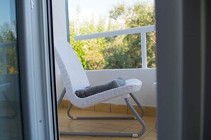 Property grounds - Sunny Home Punta: Room (1OG) (Sukošan)