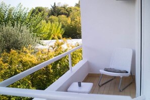 Property grounds - Sunny Home Punta: Room (2OG)  (Sukošan)