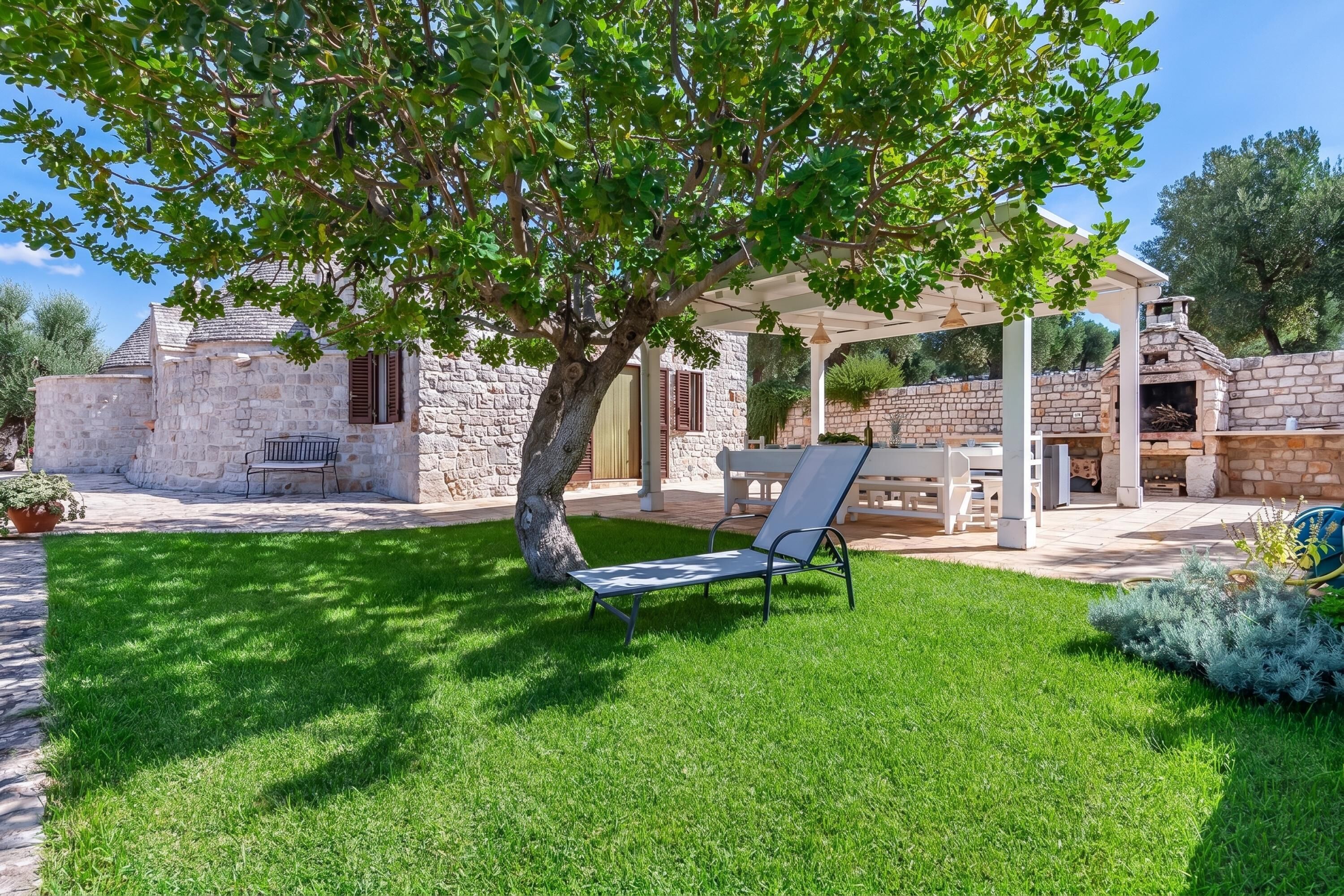 Villa Familiale, plusieurs chambres, 2 salles de bains (Tenuta Guarini Trulli On Selva Di) | Terrasse/Patio