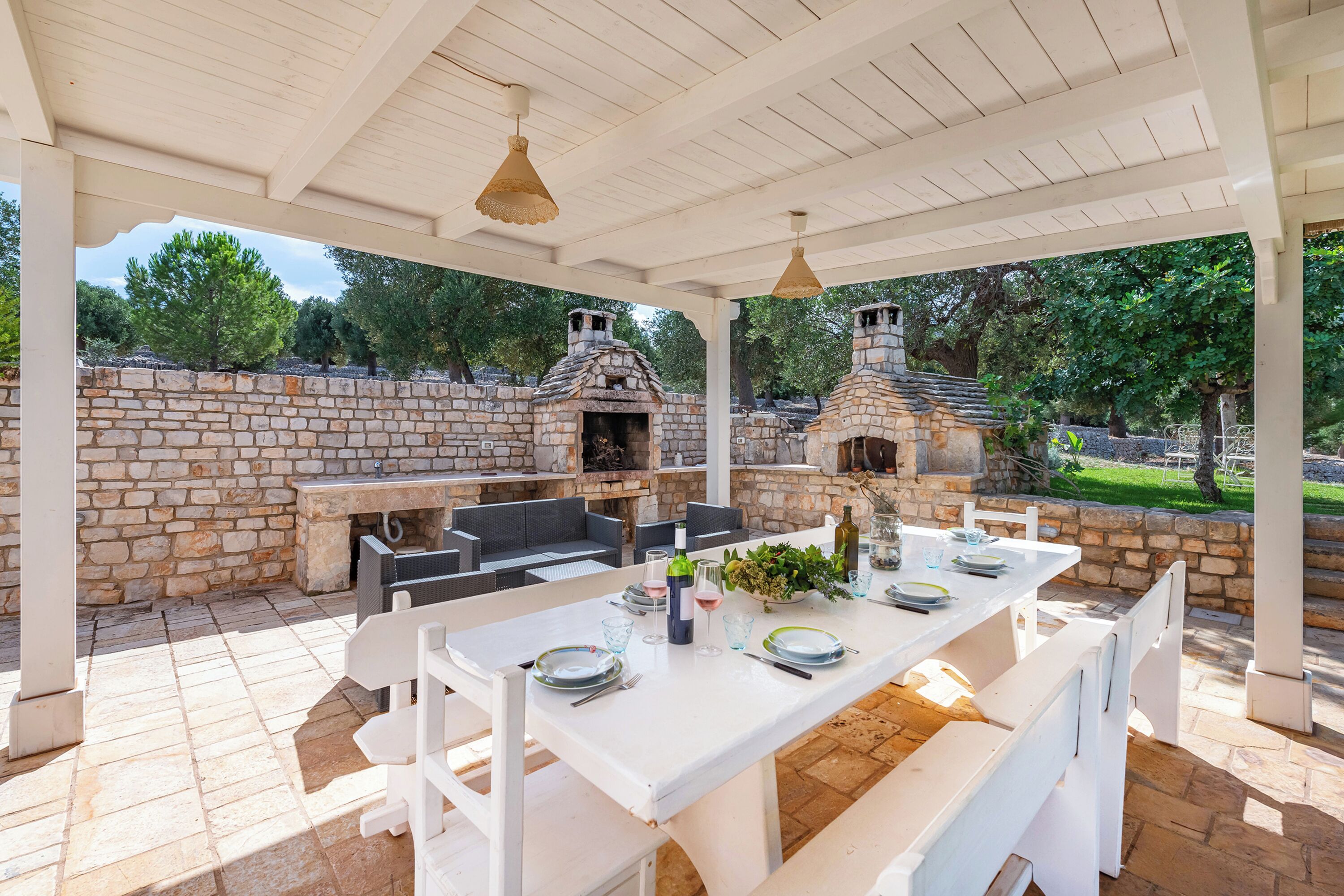 Family Villa, Multiple Bedrooms, 2 Bathrooms, Mountainside (Tenuta Guarini Trulli On Selva Di) | Outdoor dining