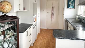 Microwave, oven, stovetop, dishwasher