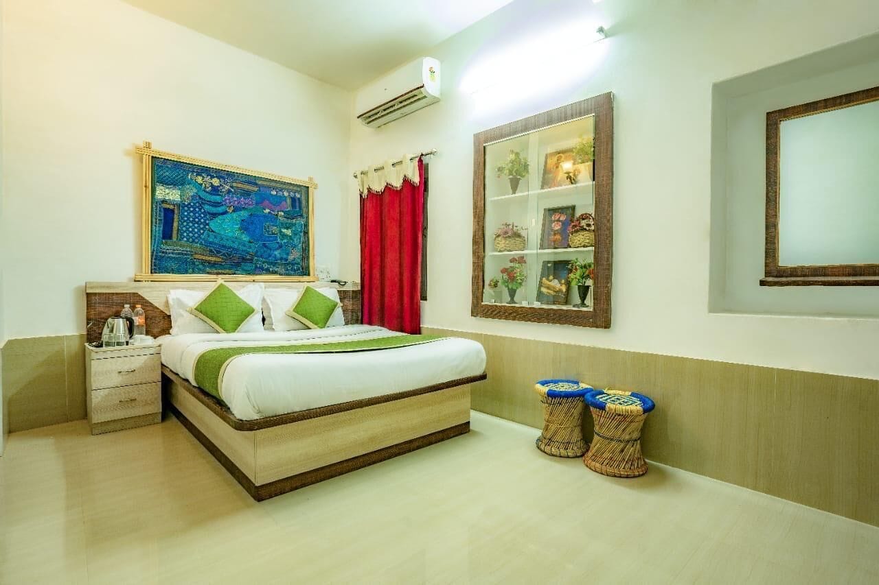 Standard Double Room, Balcony, City View | Free WiFi