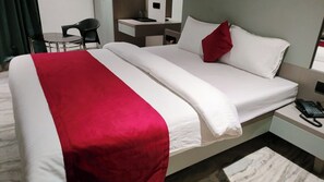 Free WiFi - Golden Resort Igatpuri (Igatpuri)