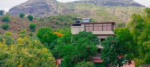Royal Room - Golden Resort Igatpuri (Igatpuri)