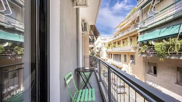 Comfort-Apartment, Stadtblick | Balkon