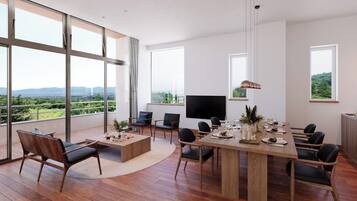 Iron/ironing board, free WiFi