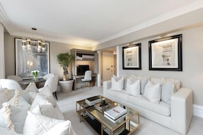 Apartment | Living area