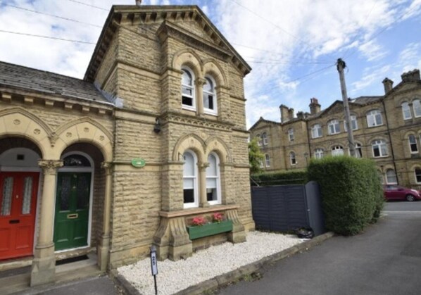 Exterior - The Cosy Almshouse Saltaire (Shipley)