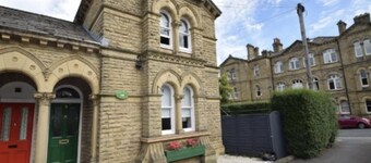 The Cosy Almshouse Saltaire