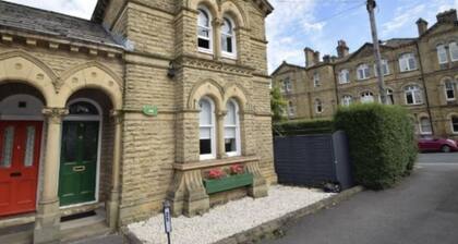 The Cosy Almshouse Saltaire
