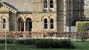 Unclassified image, 2 of 12, button - The Cosy Almshouse Saltaire (Shipley)