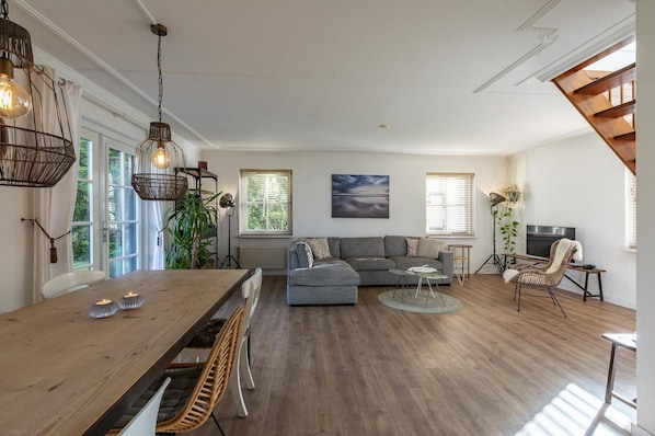 TV connectée, chaîne hi-fi