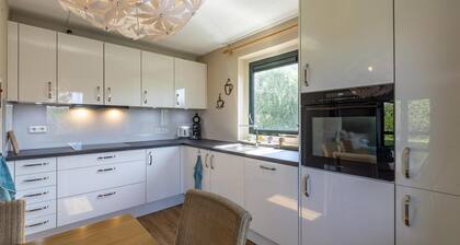 Attractive, detached villa in a fantastic location, very close to the beach.