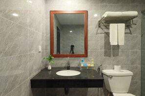 Superior Double Room | Bathroom | Hydromassage showerhead, hair dryer, bathrobes, slippers - Ramada by Wyndham Phnom Penh Central (Phnom Penh)