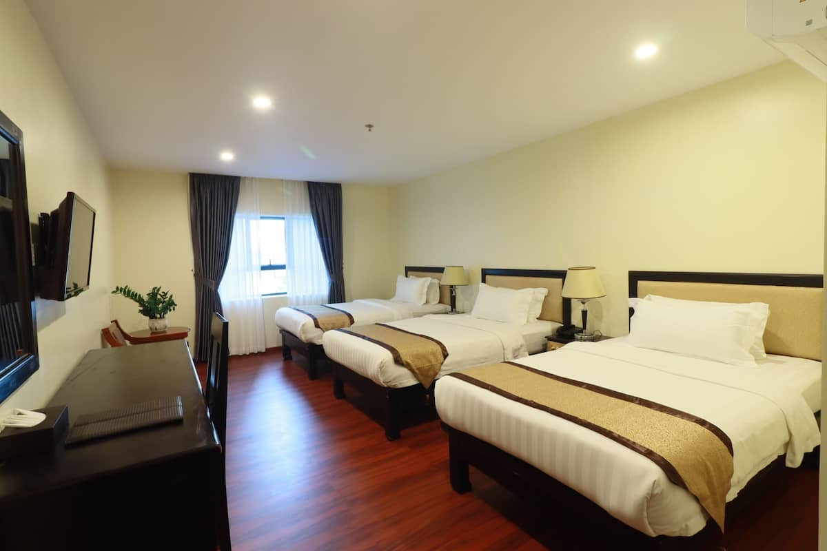 In-room safe, desk, laptop workspace, iron/ironing board