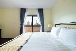 Grand Double Room | In-room safe, desk, laptop workspace, iron/ironing board - Ramada by Wyndham Phnom Penh Central (Phnom Penh)