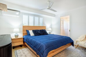 4 bedrooms, free WiFi, bed sheets